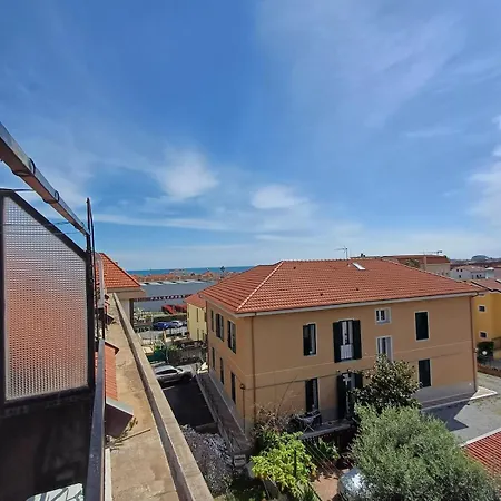 Turistico Nefeli Apartament Loano